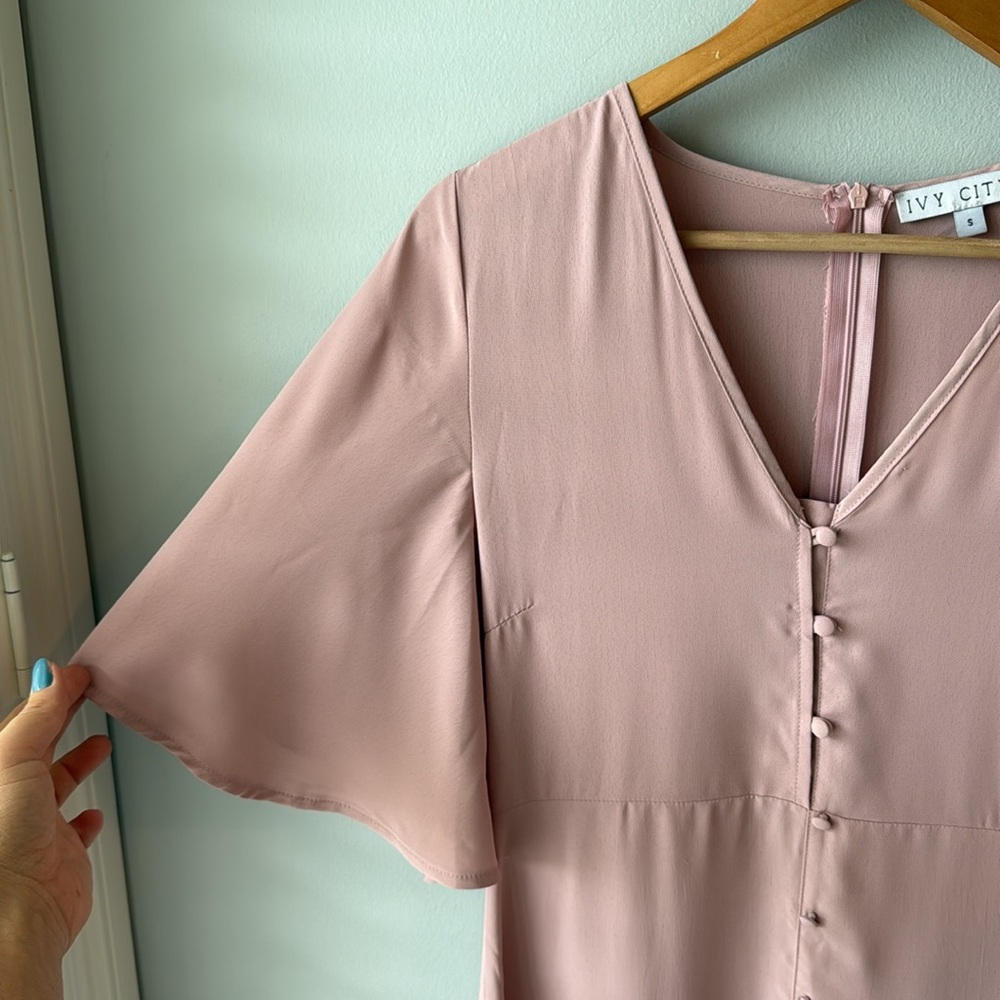 Ivy‎ City Co Pink Button Down Flutter Sleeve Dress - Picture 6 of 11